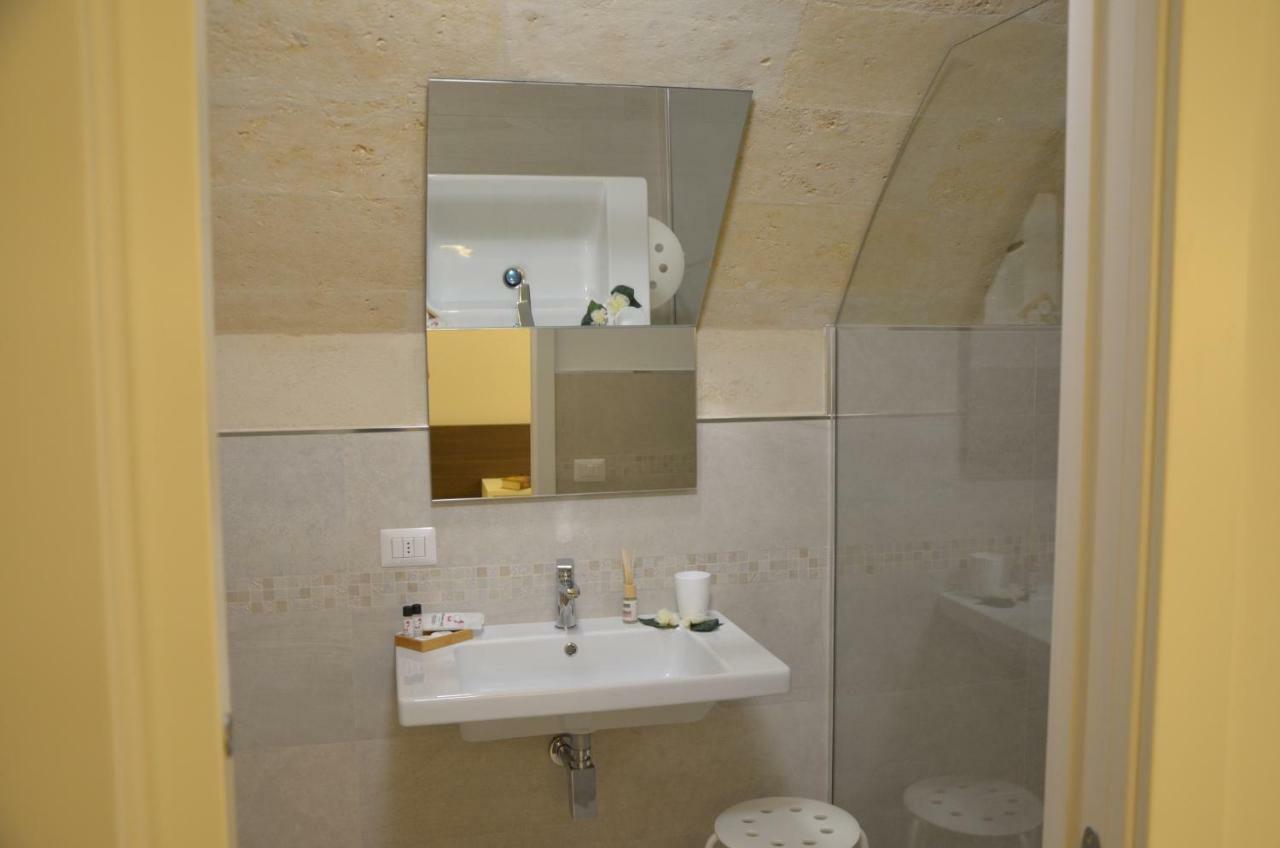 Hotel In & Out Matera Exterior foto